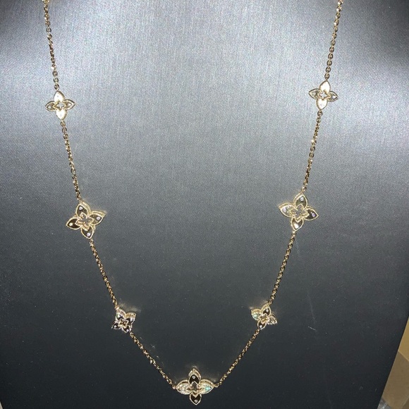 18k Venetian Station Necklace - Picture 6 of 14